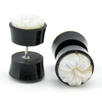 Black Horn Fake Gauges Plugs With Carved Mop Daisy Inlay