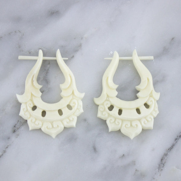 Sheiked Fake Bone Post Earrings
